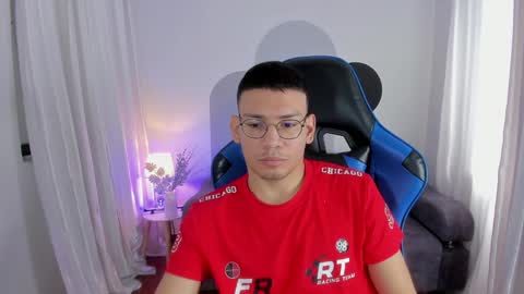 Snapshot of timothy_jones1 chatting on 12/03/24, 01:54 timi jones online show from 12/03/24, 01:54