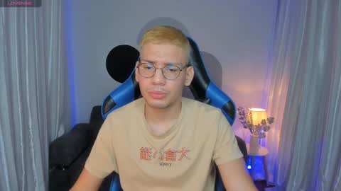 Snapshot of timothy_jones1 chatting on 12/11/24, 10:47 timi jones online show from 12/11/24, 10:47