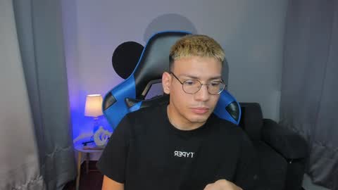 Snapshot of timothy_jones1 chatting on 01/08/25, 11:54 timi jones online show from 01/08/25, 11:54