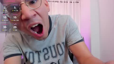 Snapshot of timothy_jones1 chatting on 03/01/25, 10:55 timi jones online show from 03/01/25, 10:55