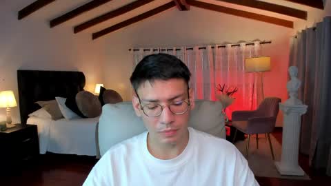 Snapshot of timothy_jones1 chatting on 05/31/26, 10:11 timi jones online show from 05/31/26, 10:11