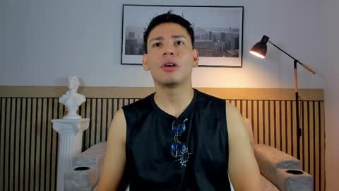 Snapshot of timothy_jones1 chatting on 06/07/26, 04:00 timi jones online show from 06/07/26, 04:00