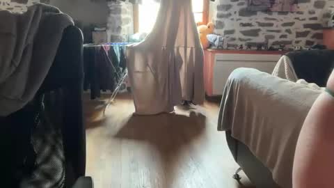 Snapshot of timplaw chatting on 03/07/25, 10:13 Timplaw online show from 03/07/25, 10:13