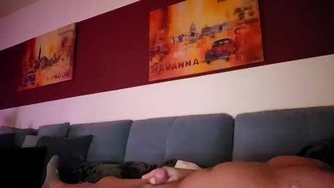 Snapshot of timschmidt112021 chatting on 12/17/25, 06:25 timschmidt112021 online show from 12/17/25, 06:25