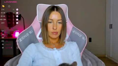 Tina online show from 05/12/26, 11:18
