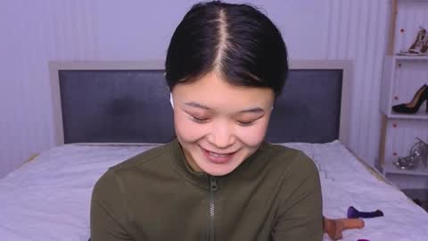 tina__kim online show from 12/09/24, 11:15