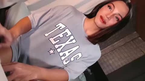 Snapshot of tina_allure chatting on 02/27/25, 10:20 Tina online show from 02/27/25, 10:20