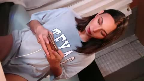 Snapshot of tina_allure chatting on 03/09/25, 06:06 Tina online show from 03/09/25, 06:06