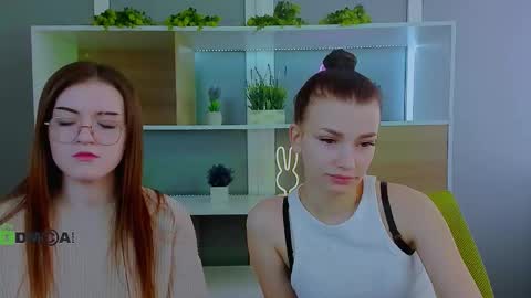 tina_golden1 online show from 03/13/26, 06:42