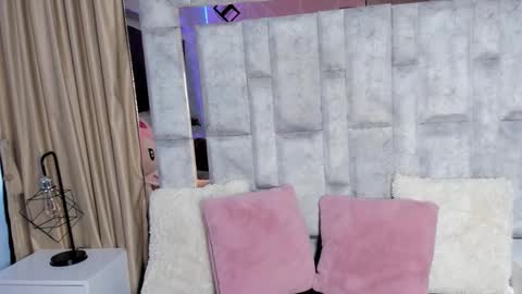 Tina noa online show from 10/21/25, 11:44