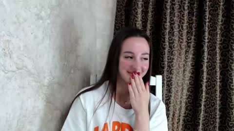 tina online show from 08/03/26, 08:34