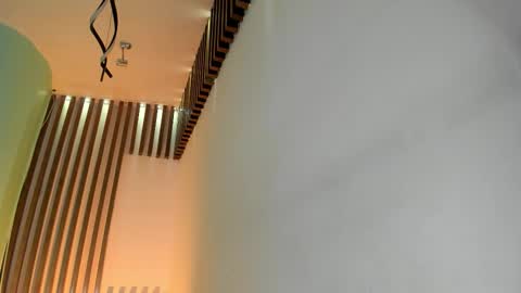 Tina  online show from 12/02/25, 04:51