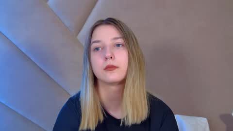 TinaBurton online show from 05/12/26, 04:15