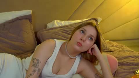 TinaBurton online show from 05/27/26, 01:57