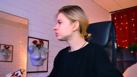 Tina Davil online show from 01/07/26, 09:12