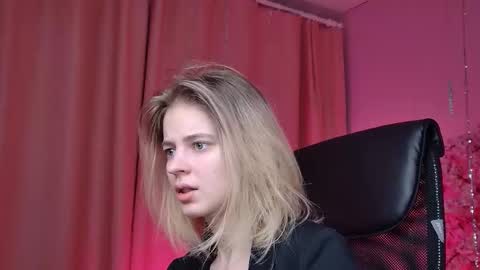 Tina Davil online show from 02/10/26, 01:15