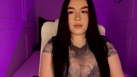 hi im curvy babyface girlie Tina online show from 03/26/26, 09:37