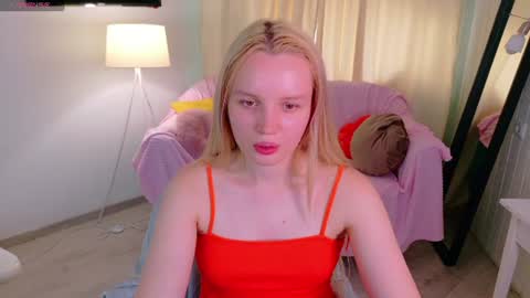 Snapshot of tinasiner chatting on 07/18/26, 01:59 tinasiner online show from 07/18/26, 01:59