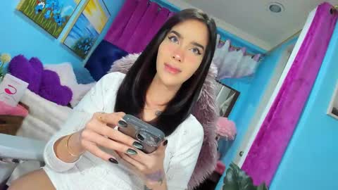 Snapshot of tinatemptsxxx chatting on 12/04/25, 12:14 Tina Valentine online show from 12/04/25, 12:14