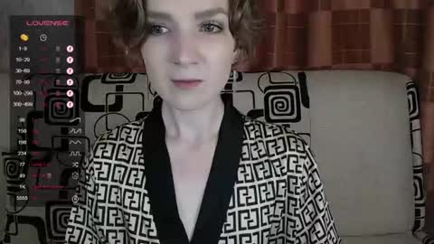 Snapshot of tinawincee chatting on 07/04/26, 05:02 Tina online show from 07/04/26, 05:02