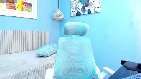 Snapshot of tinisweet chatting on 10/01/25, 03:23 tinisweet online show from 10/01/25, 03:23