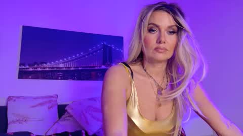 tinkerbell822 online show from 09/09/25, 08:03