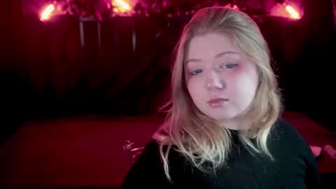 Snapshot of tinkerrbelll chatting on 01/06/26, 08:01 TinkerrBelll online show from 01/06/26, 08:01