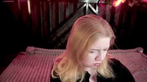 Snapshot of tinkerrbelll chatting on 01/12/26, 08:14 TinkerrBelll online show from 01/12/26, 08:14