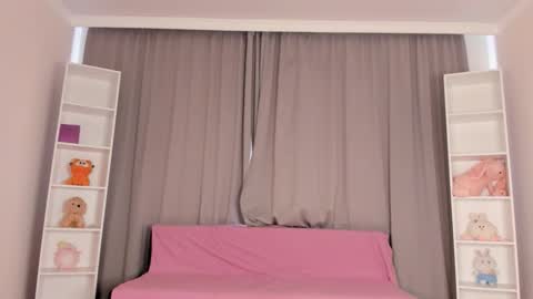 Tina online show from 11/07/25, 08:36