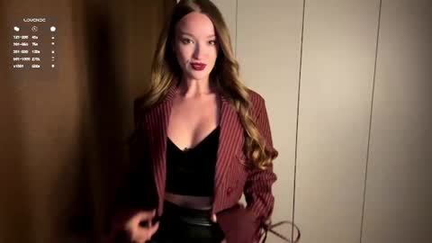 Leila online show from 08/06/26, 05:48