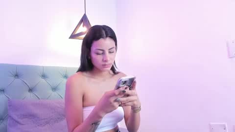 Snapshot of tinny_and_candy chatting on 12/09/24, 04:47 TINNY AND CANDY online show from 12/09/24, 04:47