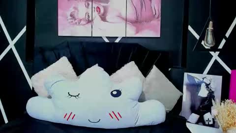 Snapshot of tinny_noa chatting on 05/27/26, 11:18 tinny_noa online show from 05/27/26, 11:18