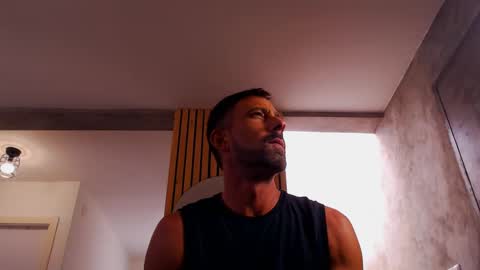 Snapshot of tinoclandestino chatting on 01/12/25, 09:51 tinoclandestino online show from 01/12/25, 09:51