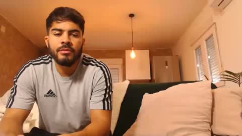 tinoclandestino online show from 12/19/25, 11:06