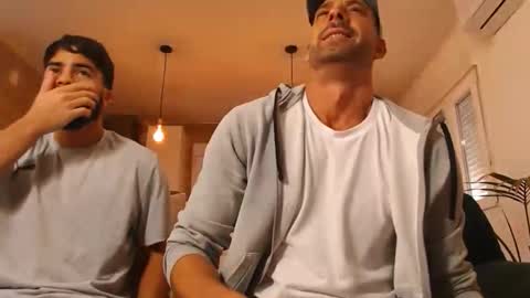 tinoclandestino online show from 12/20/25, 11:06