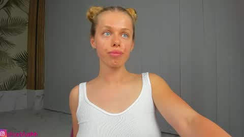 Alice ONLINE TOMORROW 1100-1700 GMT3 online show from 04/18/26, 07:58