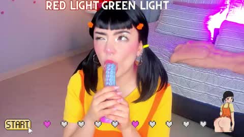 Snapshot of tiny__emmy chatting on 03/09/25, 03:16 Emmy blue berry1 online show from 03/09/25, 03:16