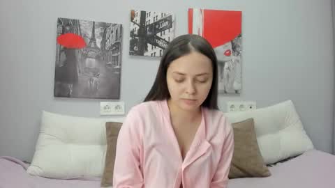 JuJu online show from 11/18/25, 01:22