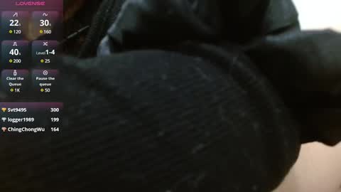 Snapshot of tiny_caroline chatting on 01/14/25, 07:06 Tiny Caroline online show from 01/14/25, 07:06