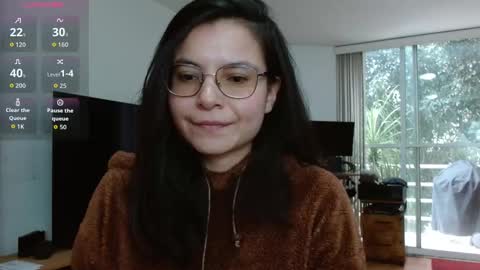 Snapshot of tiny_caroline chatting on 09/17/25, 09:05 Tiny Caroline online show from 09/17/25, 09:05