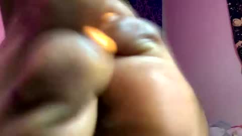 Snapshot of tiny_cupcake2 chatting on 01/21/25, 02:11 cupcake online show from 01/21/25, 02:11