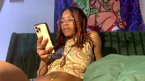 Snapshot of tiny_cupcake2 chatting on 02/04/25, 02:39 cupcake online show from 02/04/25, 02:39