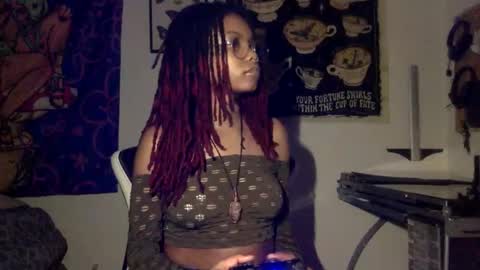 Snapshot of tiny_cupcake2 chatting on 02/21/26, 01:06 cupcake online show from 02/21/26, 01:06