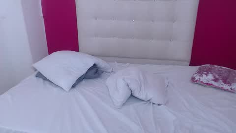 tiny_whore18 online show from 09/20/25, 06:36