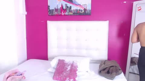 tiny_whore18 online show from 09/27/25, 04:23