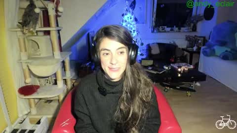 Tiny online show from 12/20/25, 12:07