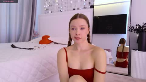 Im Tiny   -- Online  at 8 AM GMT  online show from 04/01/26, 08:04