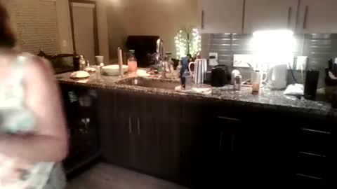 tinyassbossymilf online show from 07/16/26, 07:47