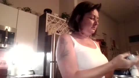 tinyassbossymilf online show from 07/17/26, 01:01