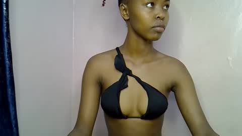 Snapshot of tinybarbie_ chatting on 09/25/25, 02:21 Barbie online show from 09/25/25, 02:21